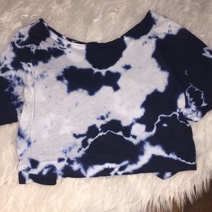tie-dye shirt